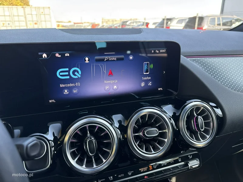 Mercedes-Benz EQA 22