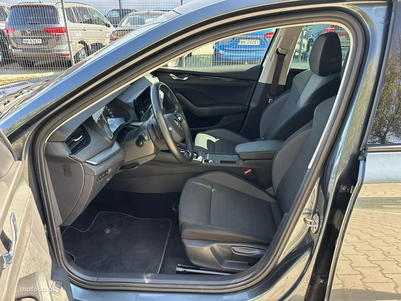 Skoda Octavia IV 10