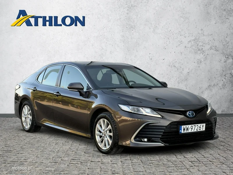 Toyota Camry XV70 7
