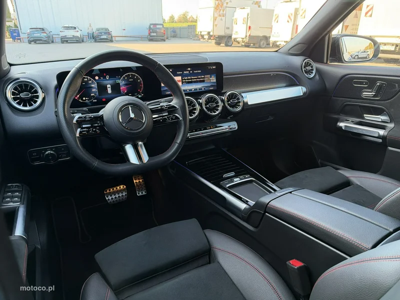 Mercedes-Benz GLB X247 13