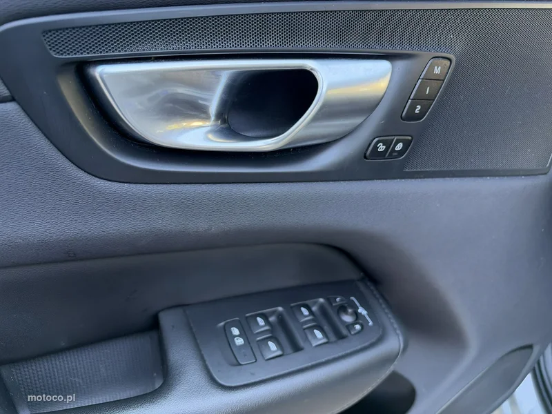 Volvo XC 60 12