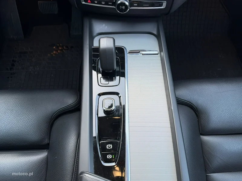 Volvo XC 60 24