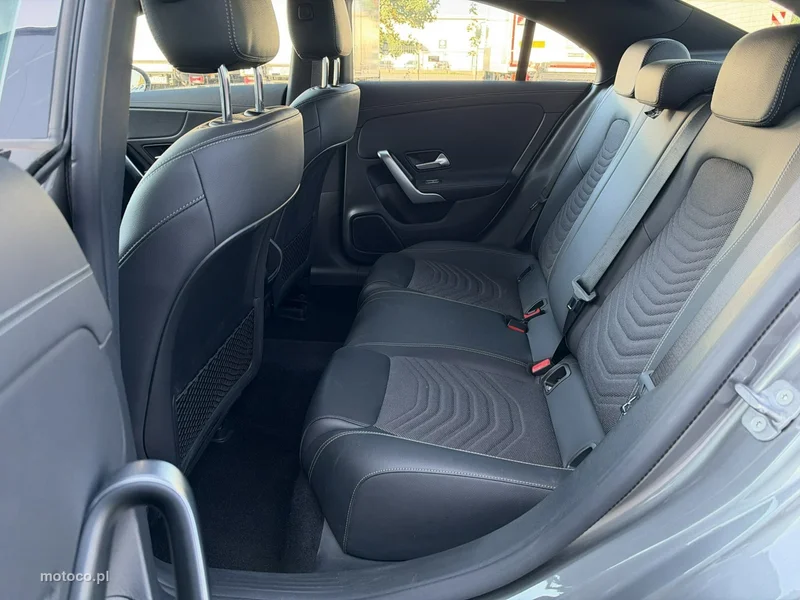 Mercedes-Benz CLA C118 180 15