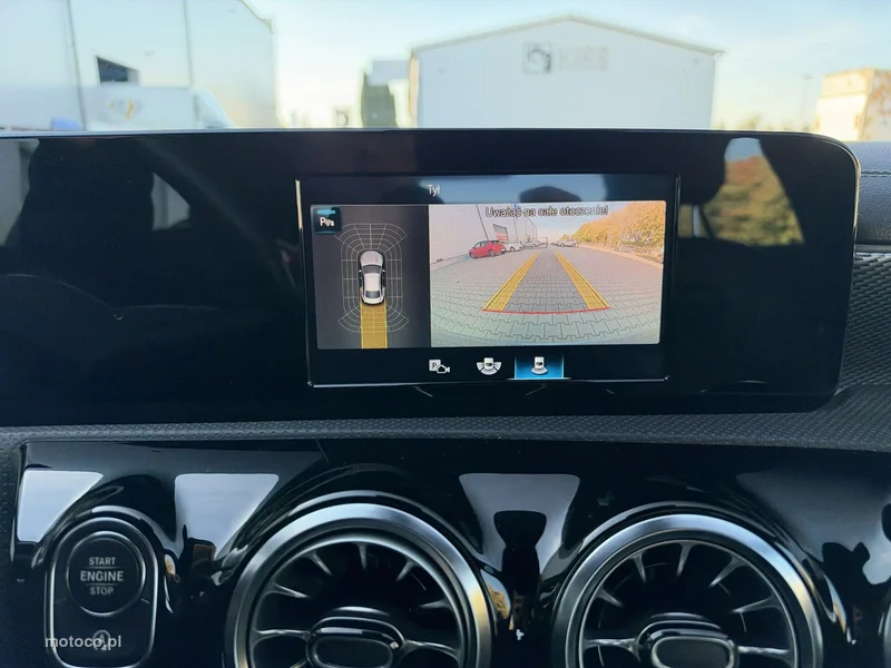 Mercedes-Benz CLA C118 180 27