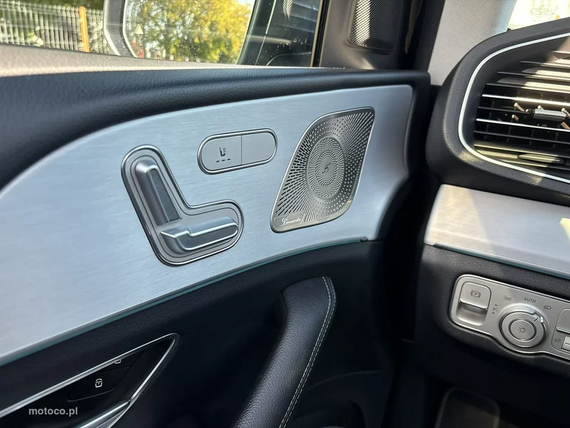 Mercedes-Benz GLE W167 300 27