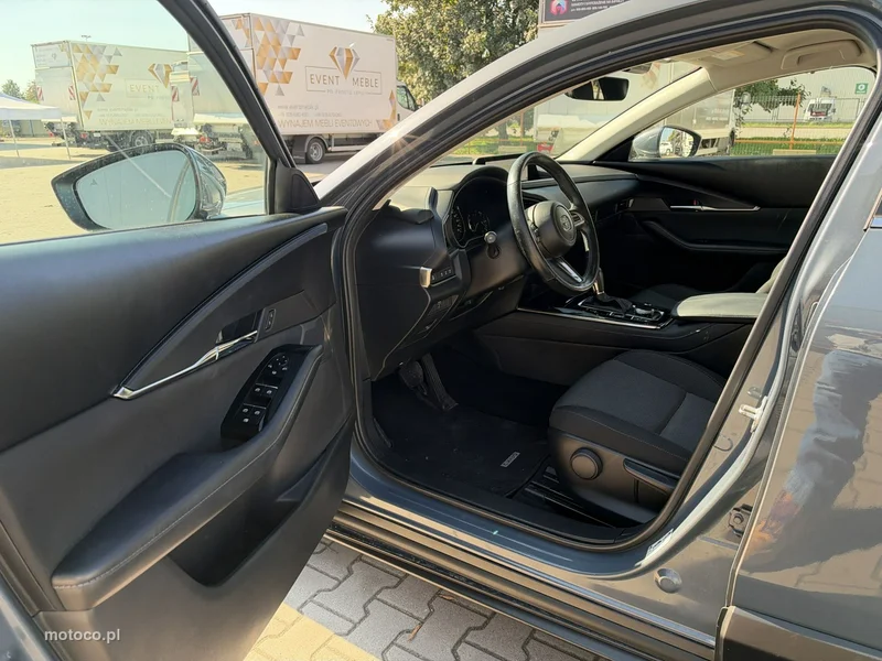 Mazda CX-30 10