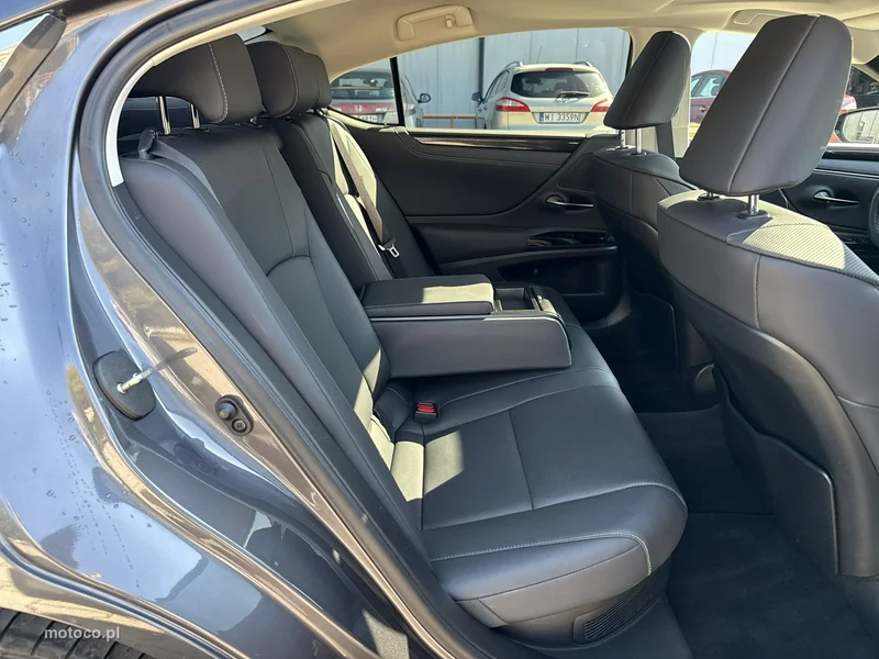 Lexus ES300 18