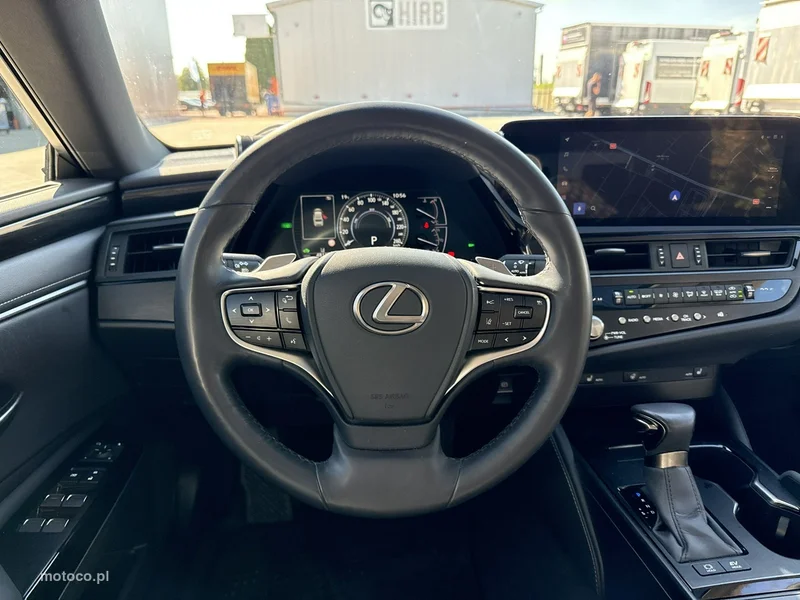 Lexus ES300 25