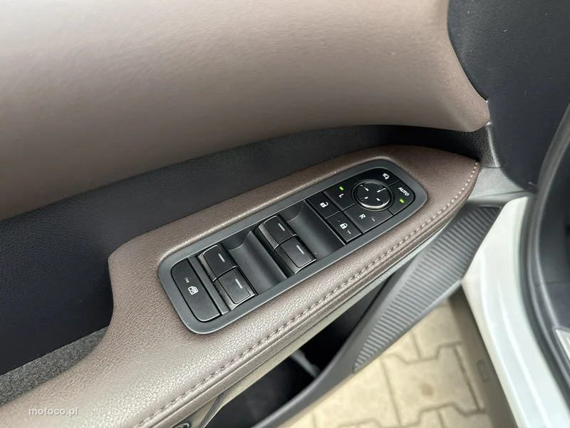 Lexus RX 12