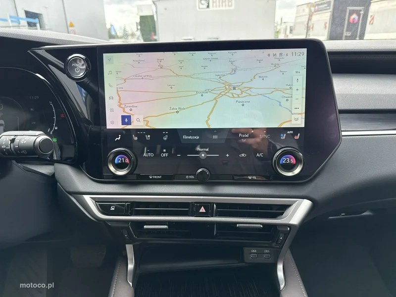 Lexus RX 24