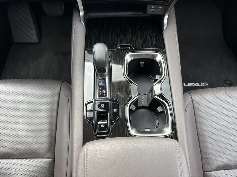Lexus RX 25