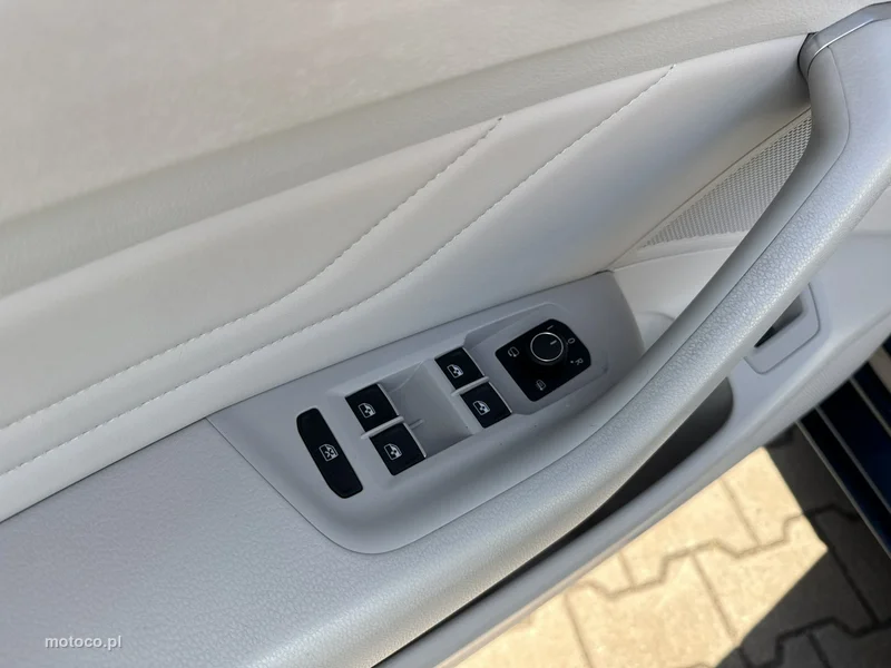 Volkswagen Passat B8 12
