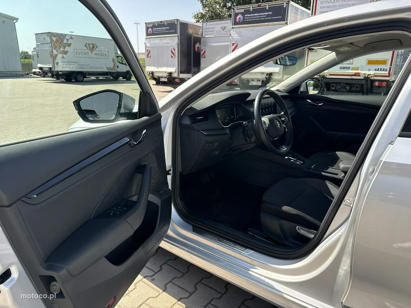 Skoda Octavia IV 10