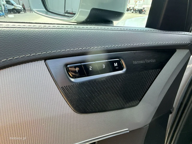 Volvo XC 90 12