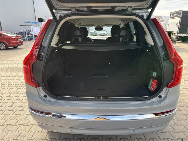 Volvo XC 90 19