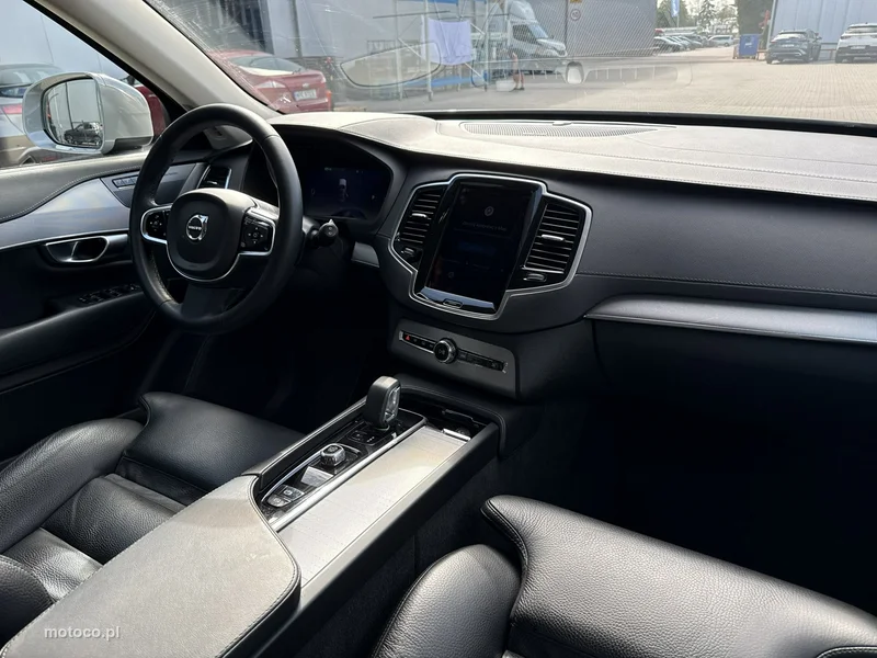 Volvo XC 90 23