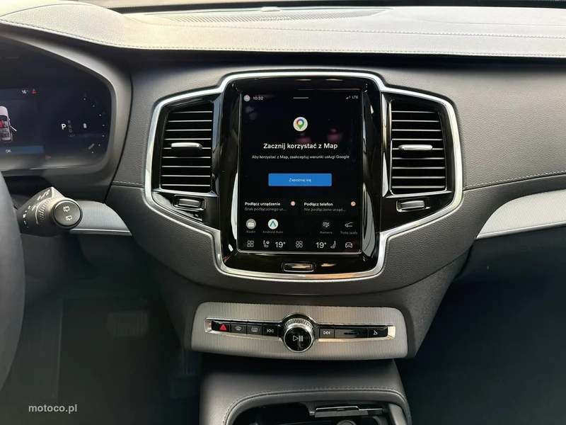 Volvo XC 90 25