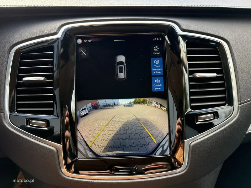 Volvo XC 90 28