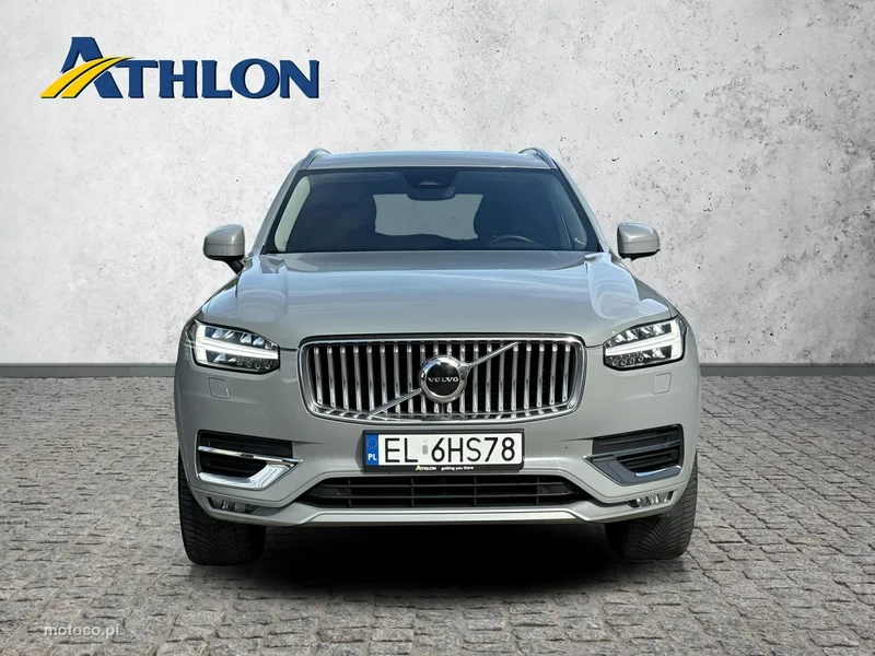Volvo XC 90 8