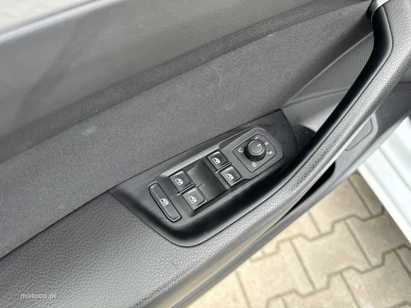 Volkswagen Passat B8 12