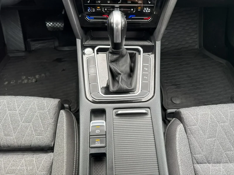 Volkswagen Passat B8 24