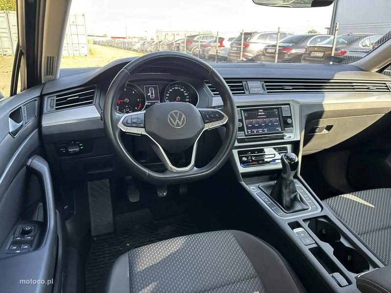 Volkswagen Passat B8 12
