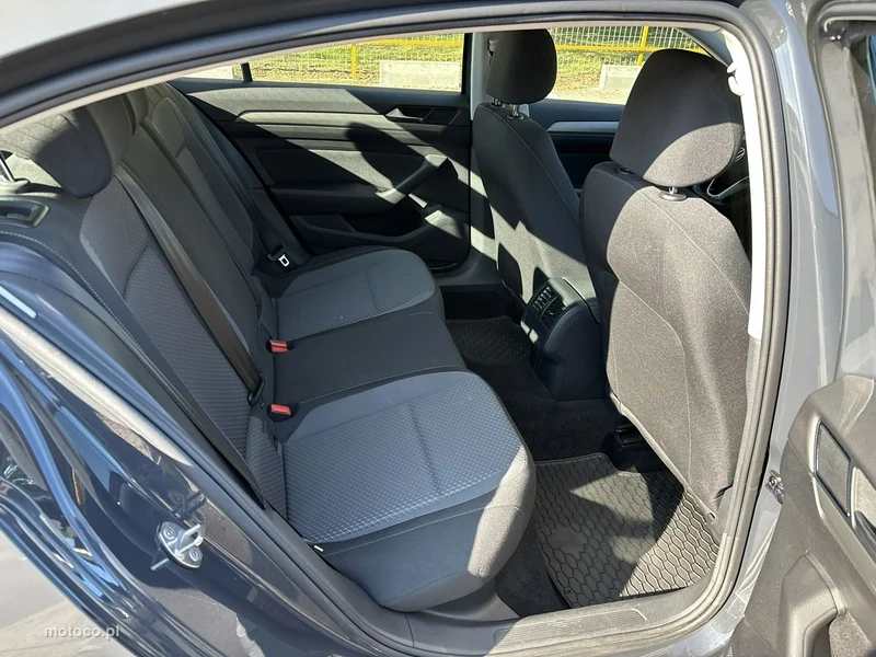 Volkswagen Passat B8 17