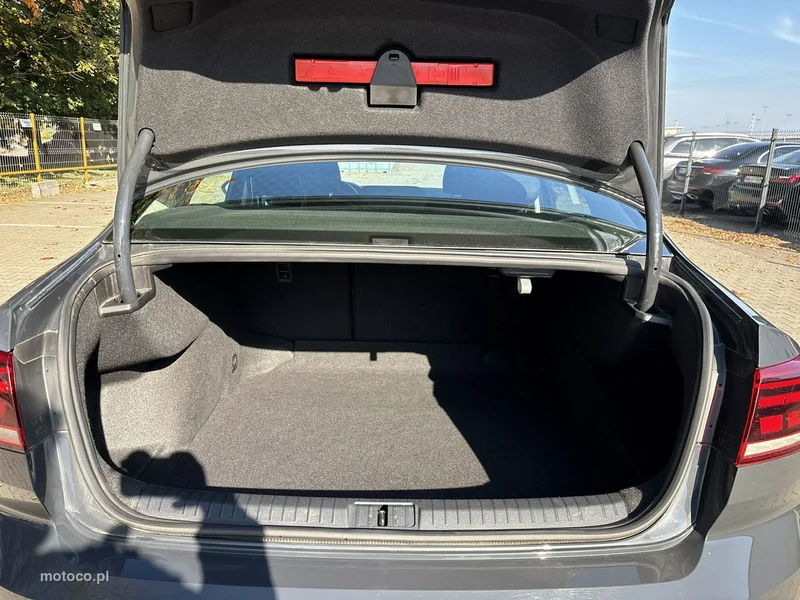 Volkswagen Passat B8 21