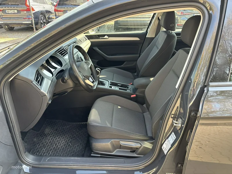 Volkswagen Passat B8 10