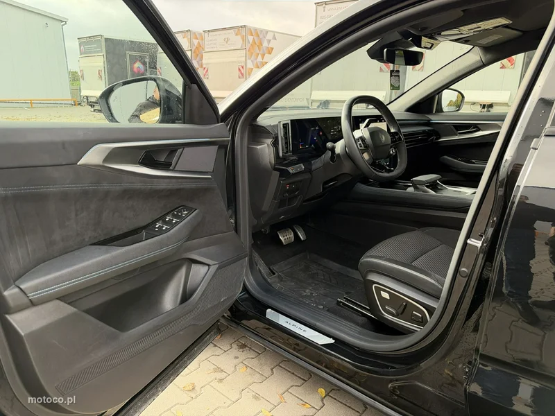 Renault Austral 10