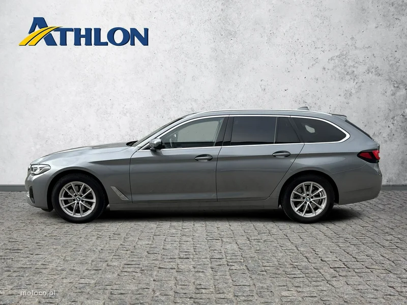 BMW Seria 5 G30 520 2