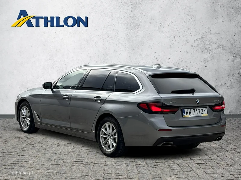 BMW Seria 5 G30 520 3