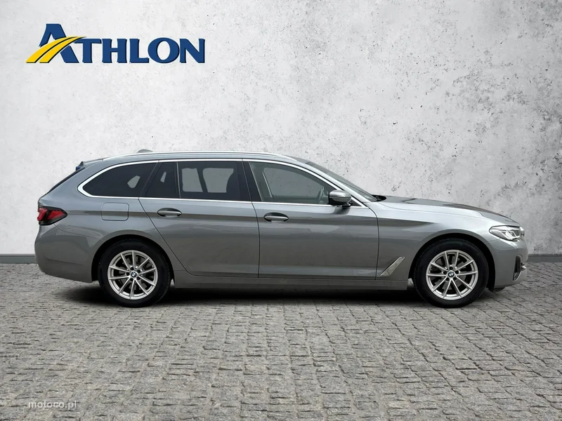 BMW Seria 5 G30 520 6