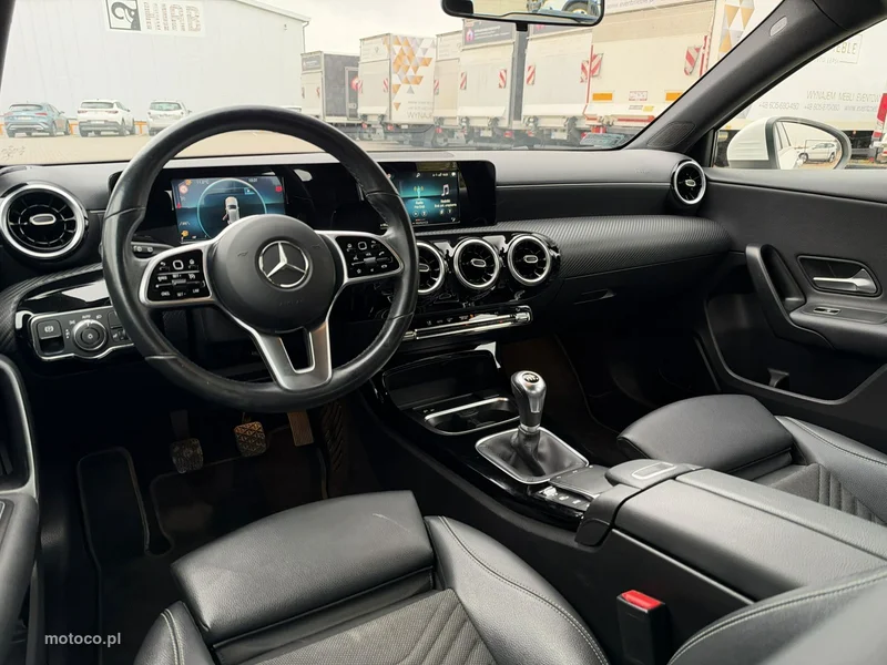 Mercedes-Benz Klasa A W177 A 180 13