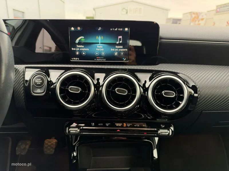 Mercedes-Benz Klasa A W177 A 180 23