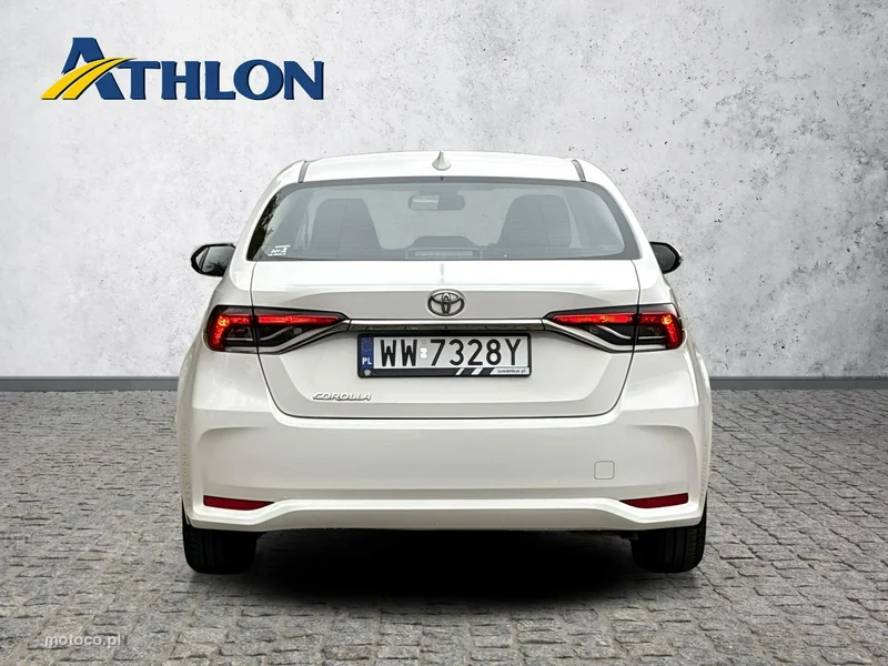 Toyota Corolla E210 4