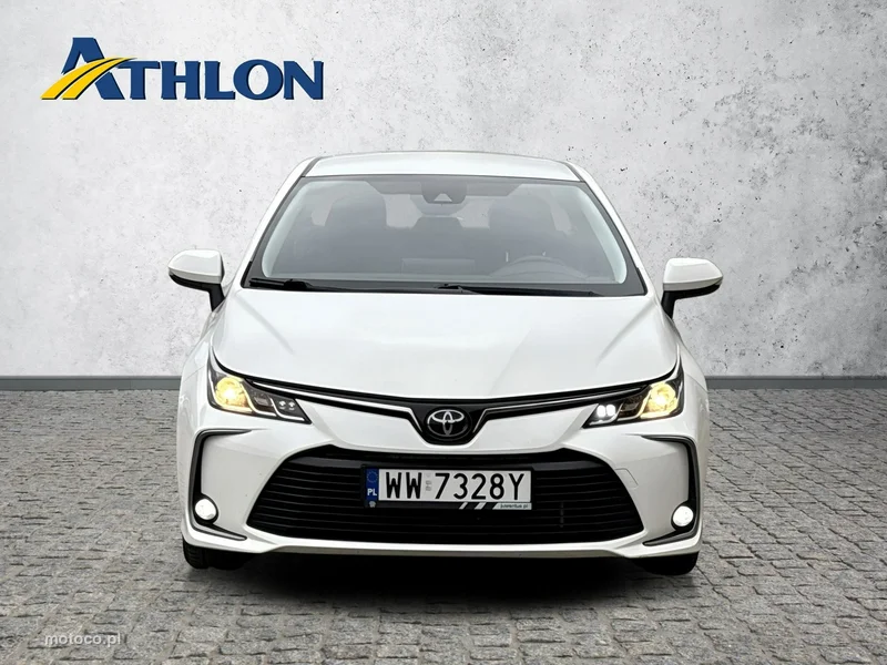 Toyota Corolla E210 8