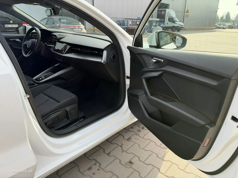 Audi A3 8Y 19