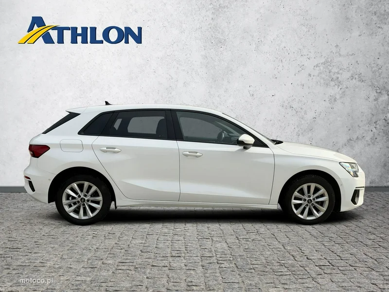 Audi A3 8Y 6