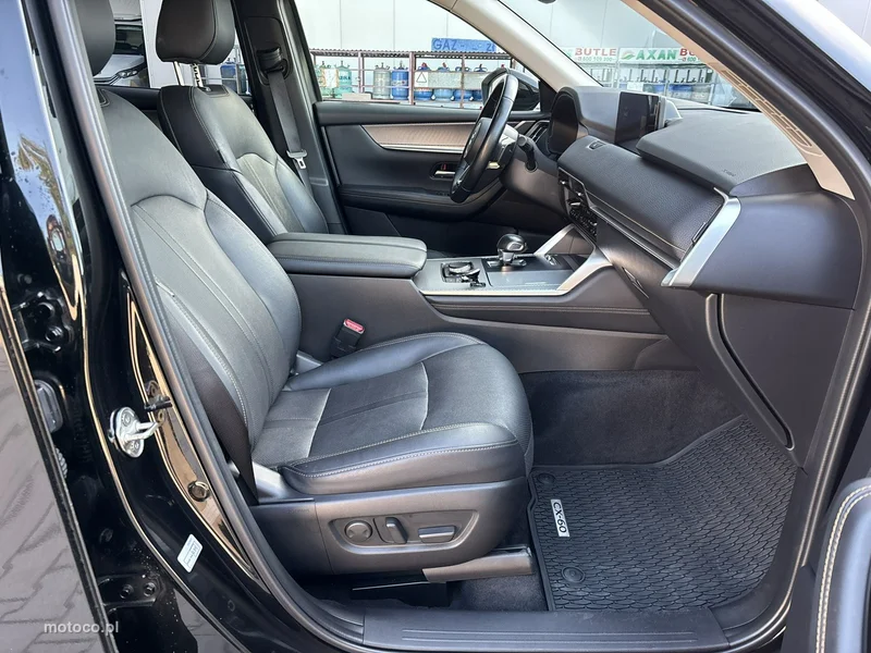 Mazda CX-60 14