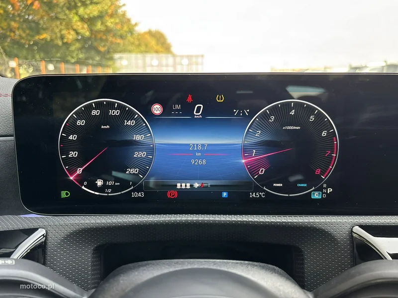 Mercedes-Benz CLA C118 200 22