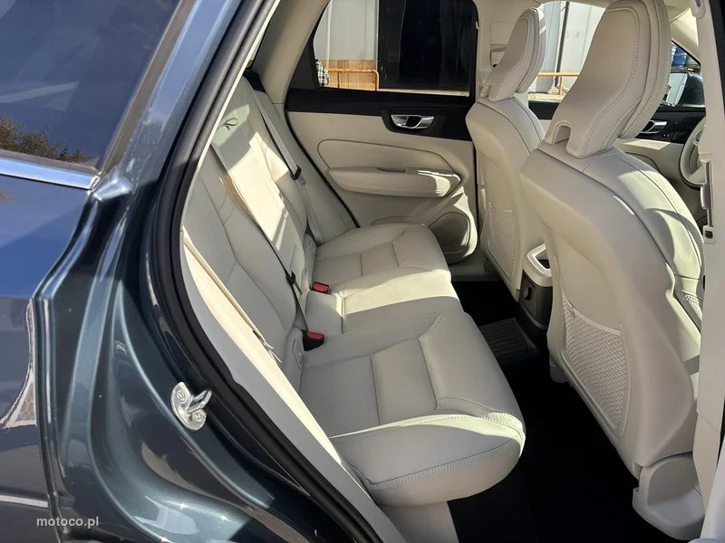 Volvo XC 60 17