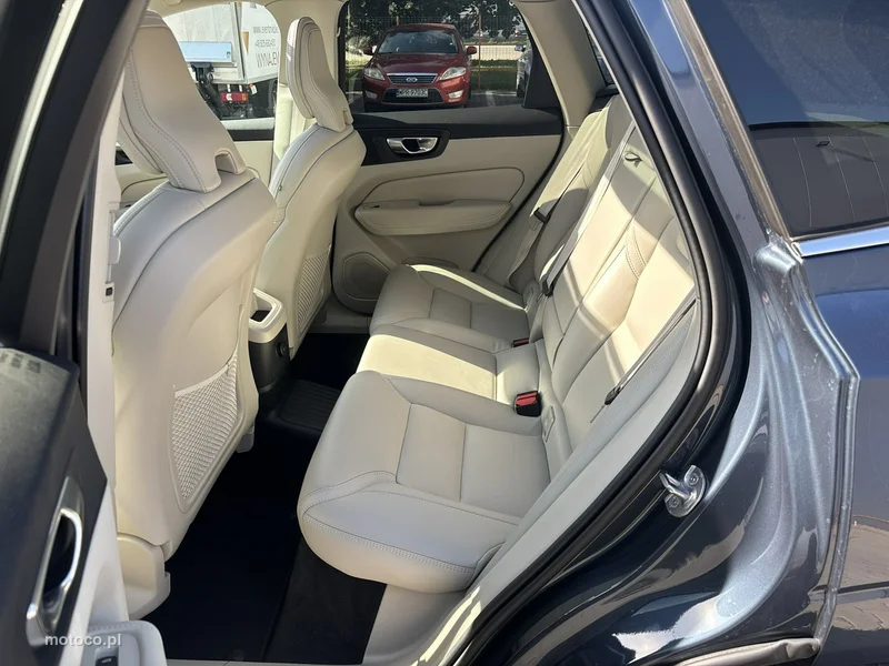 Volvo XC 60 19