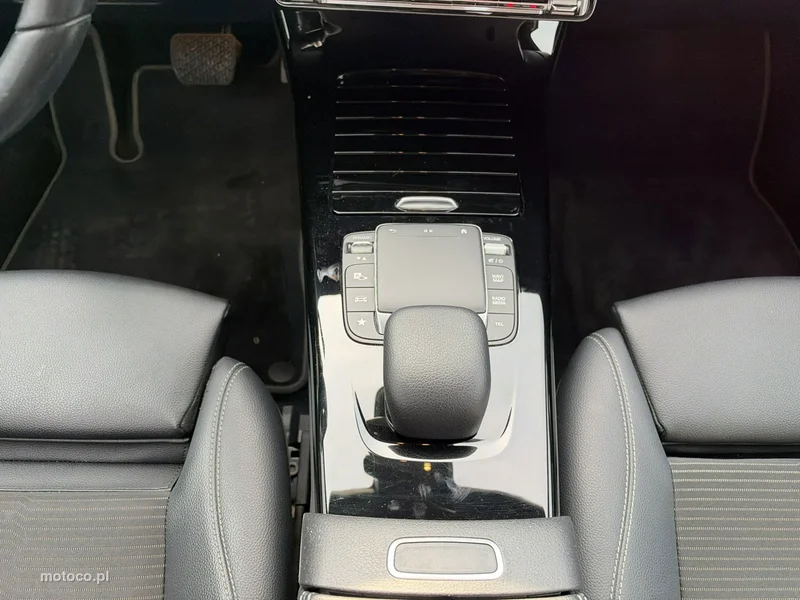Mercedes-Benz Klasa A W177 A 200 24