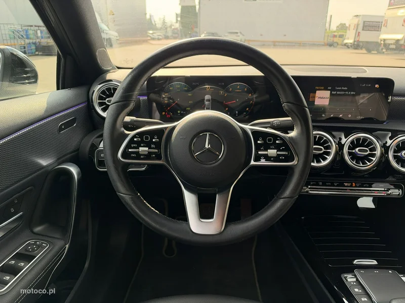Mercedes-Benz Klasa A W177 A 200 25