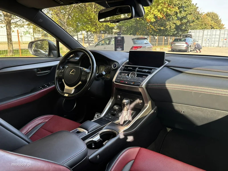 Lexus NX 14