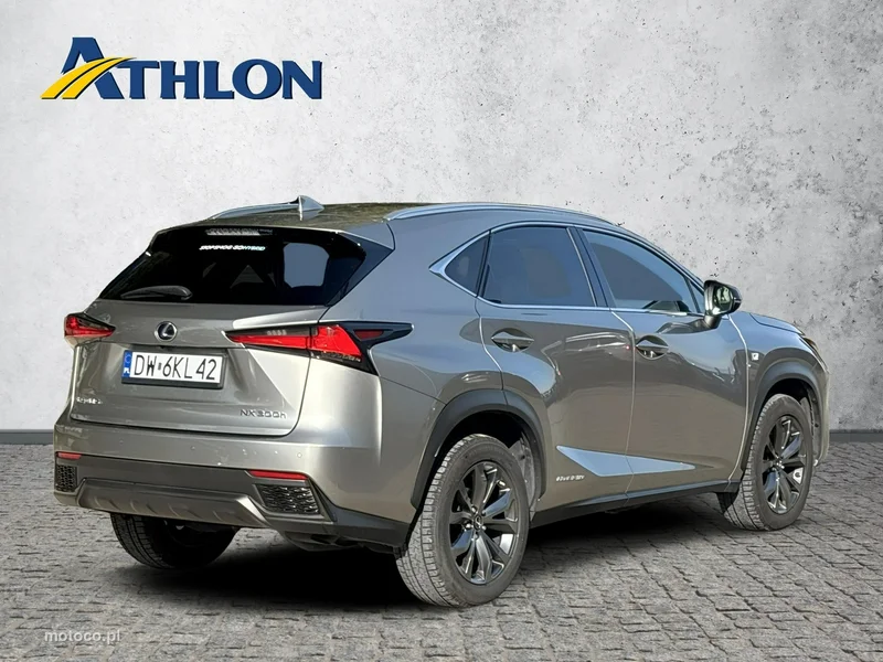 Lexus NX 5
