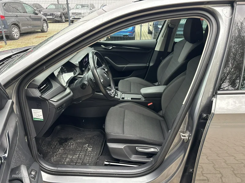 Skoda Octavia IV 10