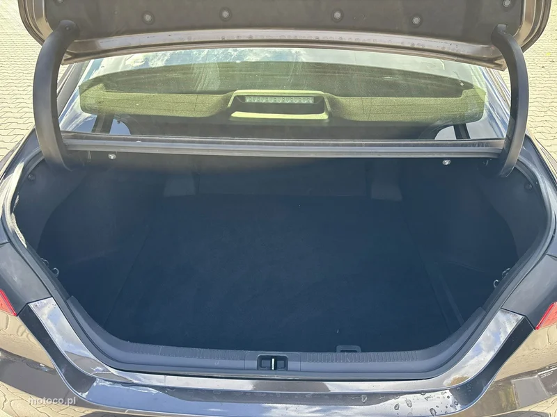 Toyota Camry XV70 21