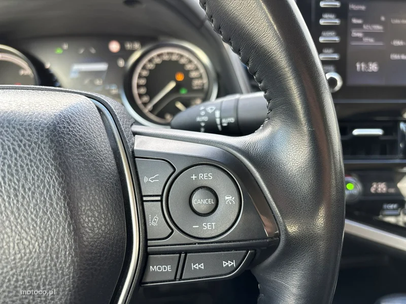 Toyota Camry XV70 26